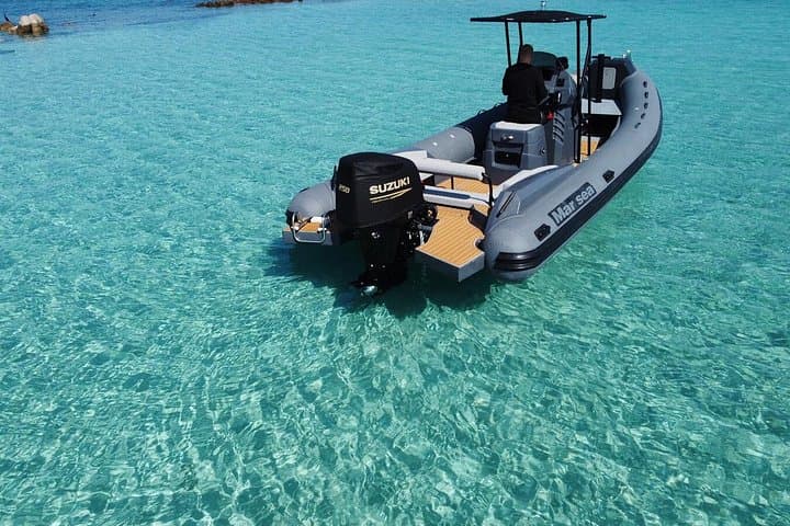 La Maddalena Archipelago: zodiac (RIB) tour with skipper