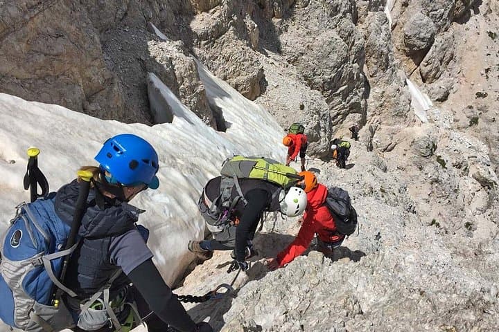 Explore Italian Dolomites and Verona on Hike and Bike 11 Days