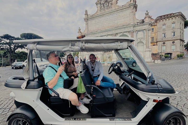 Golf Cart Tour Private Experience of Rome's City Center