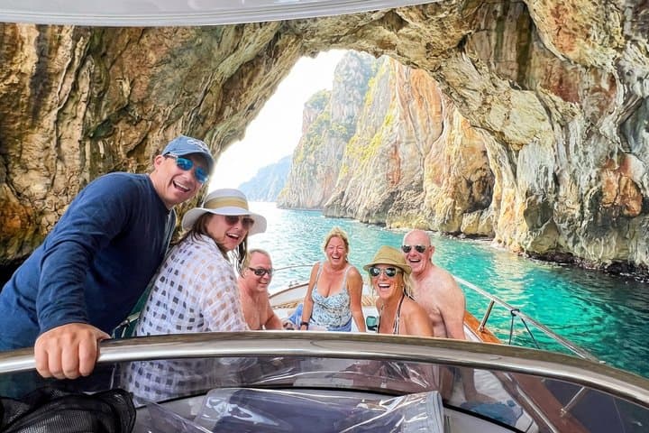 Capri in a Day: Boat Tour + City Visit + Free Bar + Brunch