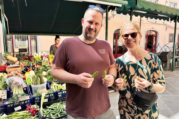 Pisa Street Food Tour and City Highlights Walking Tour