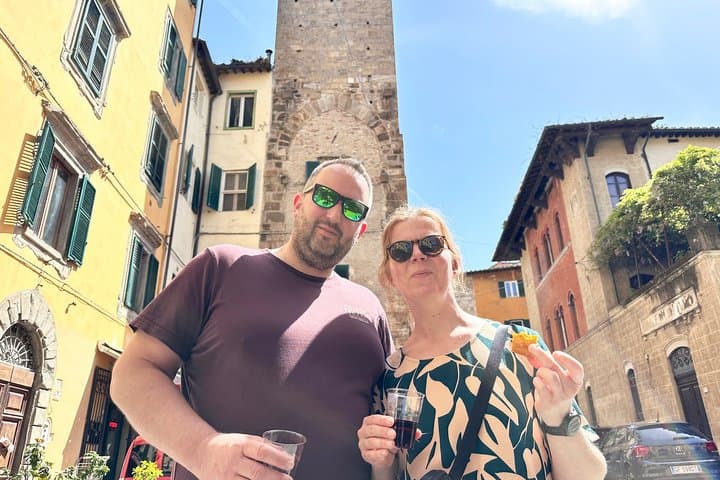 Pisa Street Food Tour and City Highlights Walking Tour
