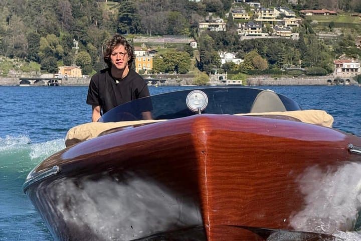 Private Lake Como Tour by Classic Wooden Boat