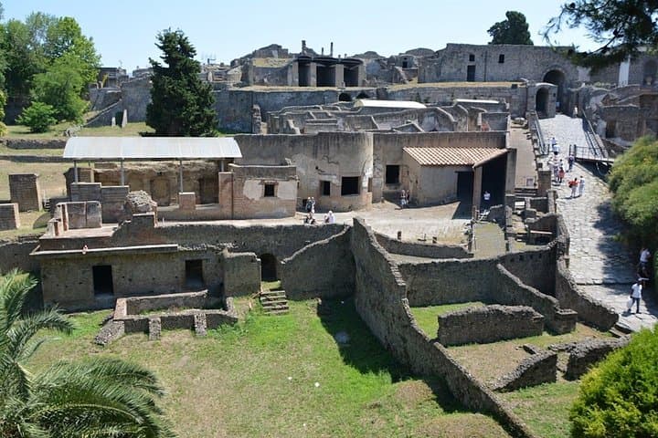 Pompeii Daily Roman Life Small-Group Tour with an Archaeologist