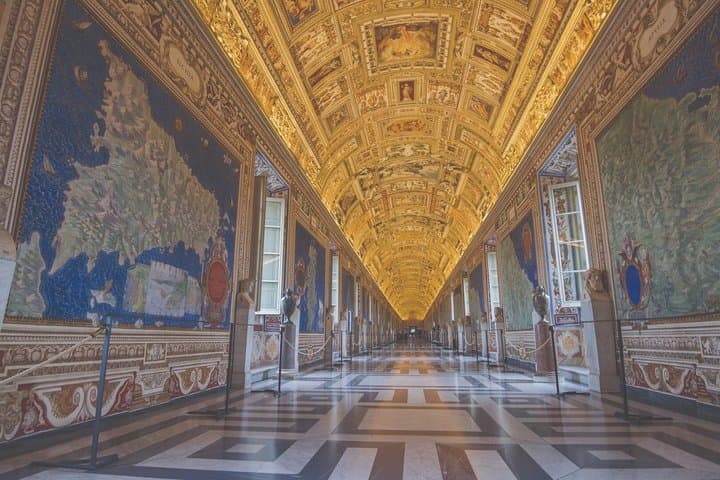 Private Vatican, Sistine Chapel & St Peters Basilica Guided Tour
