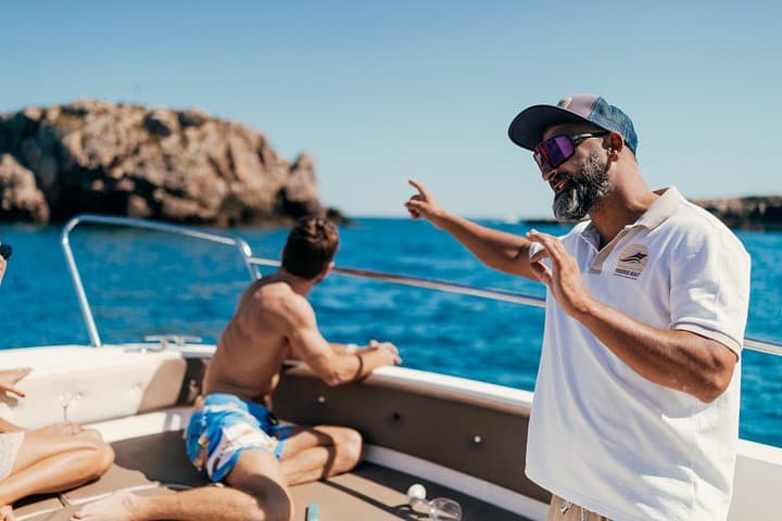 Polignano Private Boat Tour with Aperitif