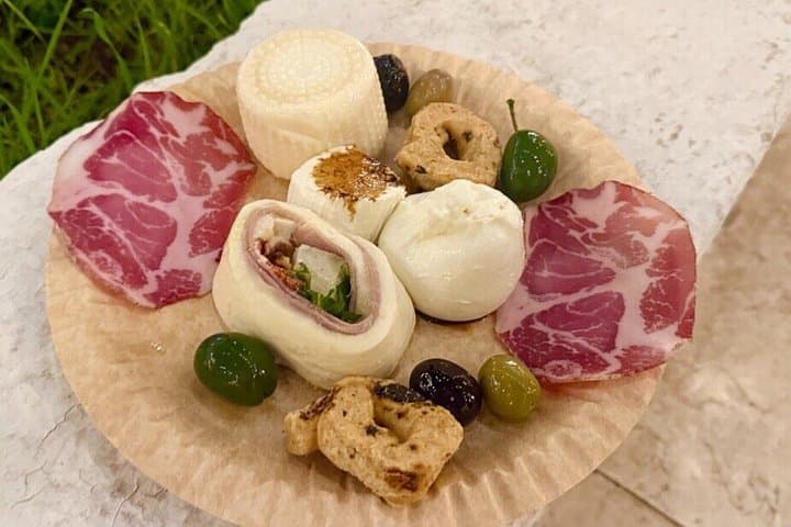 Bari for Foodies: Street Food Tour of Bari Vecchia -All Included!