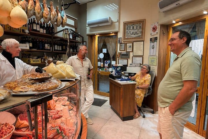 Bari for Foodies: Street Food Tour of Bari Vecchia -All Included!