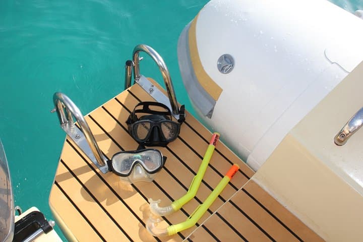 Inflatable Boat Tour in the Gulf of Angels with Snorkeling and Aperitif