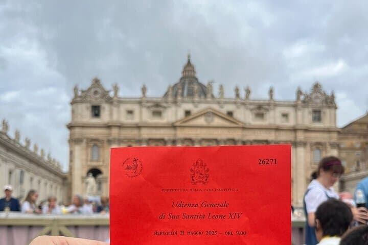 Pope Leo XIV Audience with Guided Entrance