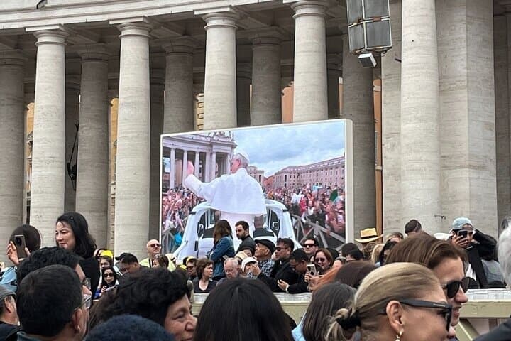 Pope Leo XIV Audience with Guided Entrance