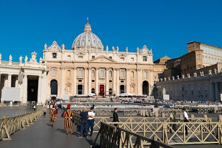 Pope Leo XIV Audience with Guided Entrance