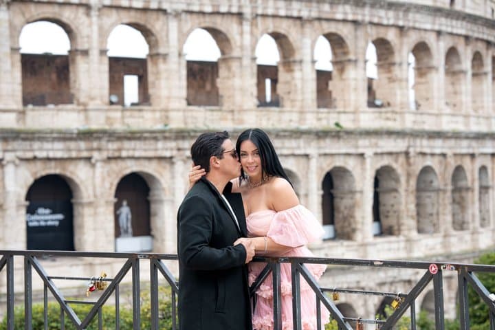 Rome: Colosseum Photoshoot, Private & Custom Experience