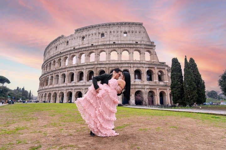 Rome: Colosseum Photoshoot, Private & Custom Experience
