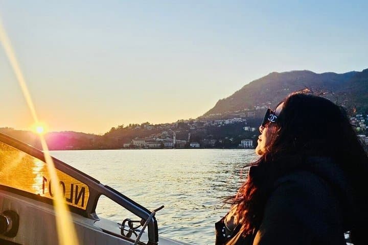 Lake Como Private Classic Boat Experience from Como