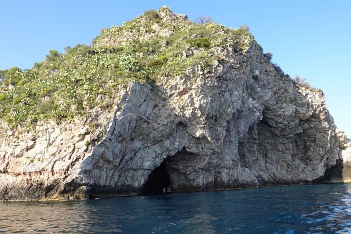 Classic Tour from Isola Bella Taormina