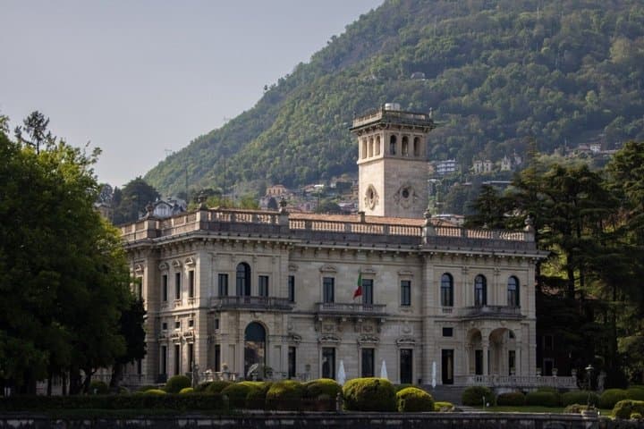 Lake Como Varenna Private Power Boat Trip