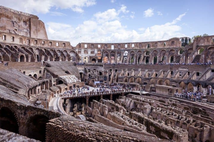 Colosseum & Roman Forum: Unlock the History