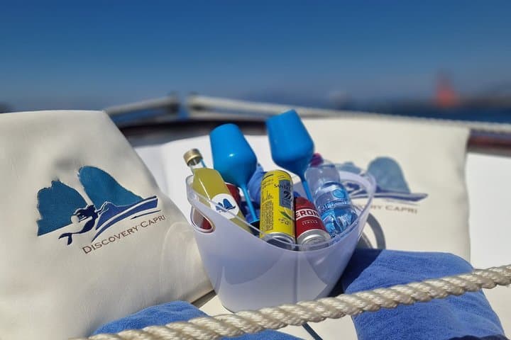 Capri Blue Grotto Tour : 3 Hours Pizza and Prosecco