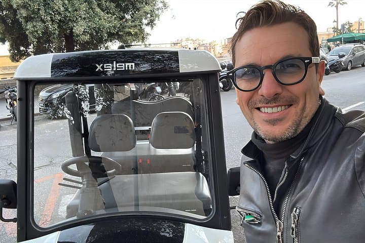 Customizable Rome tour Golfcart and hotel pickup and ice cream
