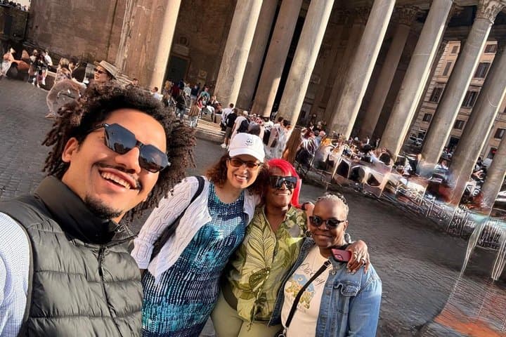 Rome: Private/Group 4 Hours Golf Cart SightseeingTour