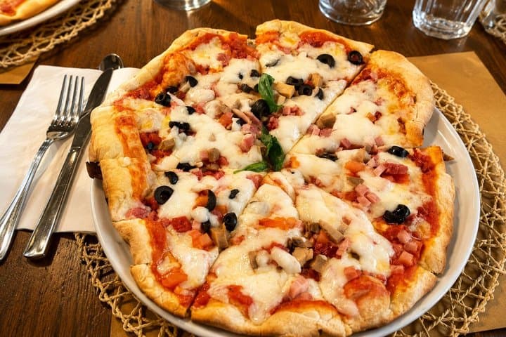 Pizza & Gelato Making Cooking Class in Florence