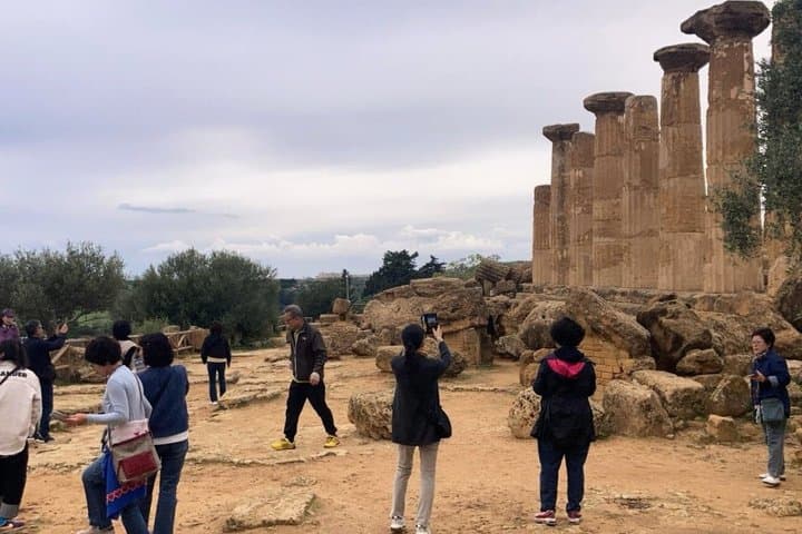 Guided tour of the Valley of the Temples in Agrigento