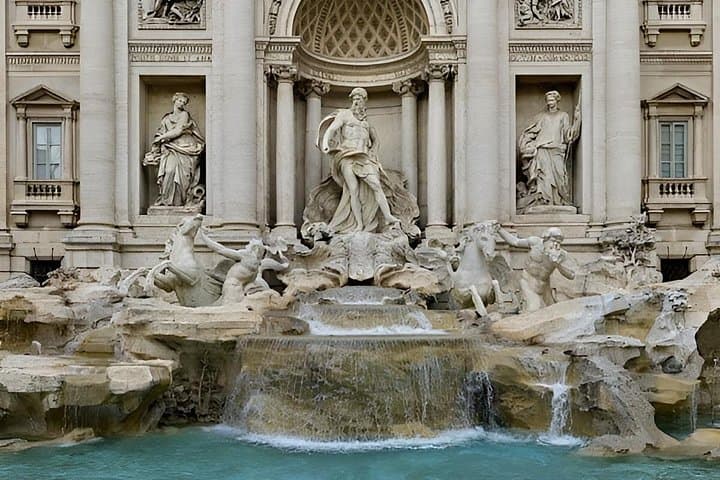 Rome: Trevi Fountain Entry Ticket + Guided Tour - english/spanish