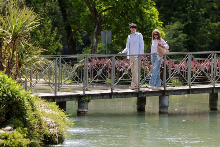 Authentic Italian Picnic Experience in Villa Borghese, Rome