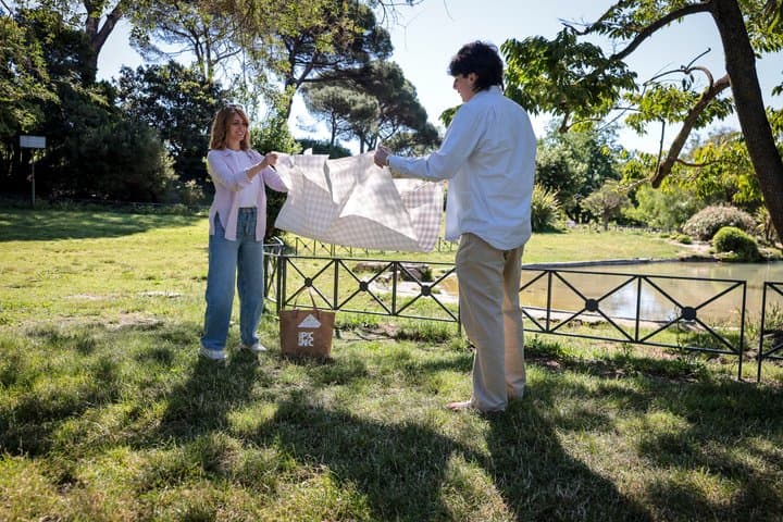 Authentic Italian Picnic Experience in Villa Borghese, Rome