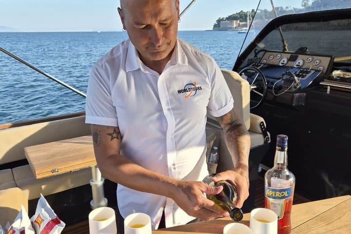 Naples: Sunset Sailing small group Experience with Aperol Spritz