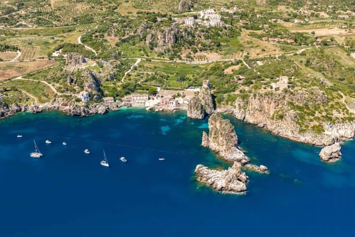 4H Sicilian Gozzo Scopello and Gypsy Group Tour