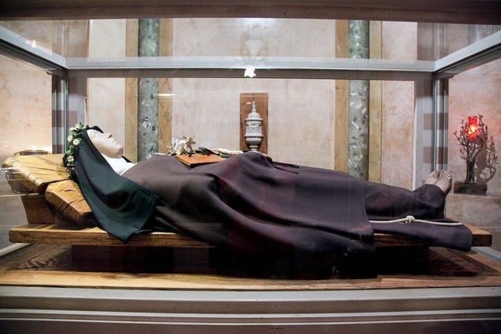 Assisi Visit all Franciscan Shrines, departure from Rome