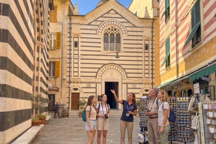 Private Cinque Terre Walking Tour with Food and Wine Tastings