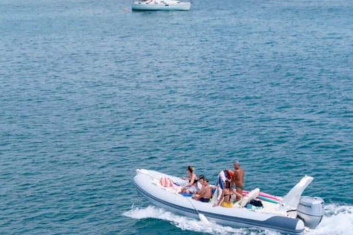 Cagliari Boat tour 5 stops , snorkeling , Sardinian aperitif included