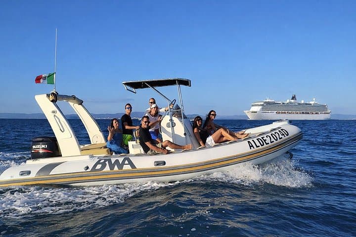Cagliari: Boat Tour to Devil’s Saddle for Cruise Passengers