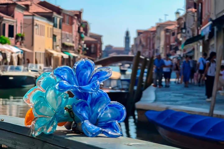 Venice Murano and Burano Walking Tour with Audio Guide