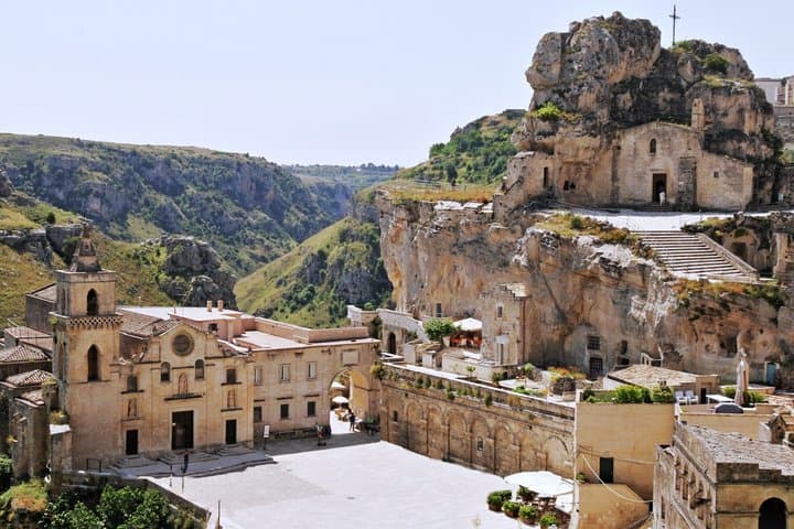 tour from Bari by bus to Matera and Altamura with Guide to Matera