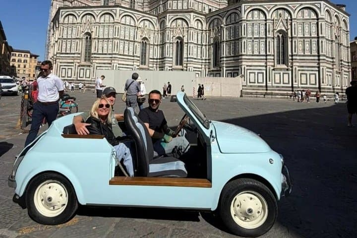 Florence Private Tour in Vintage Fiat 500; Panoramic Views & Wine