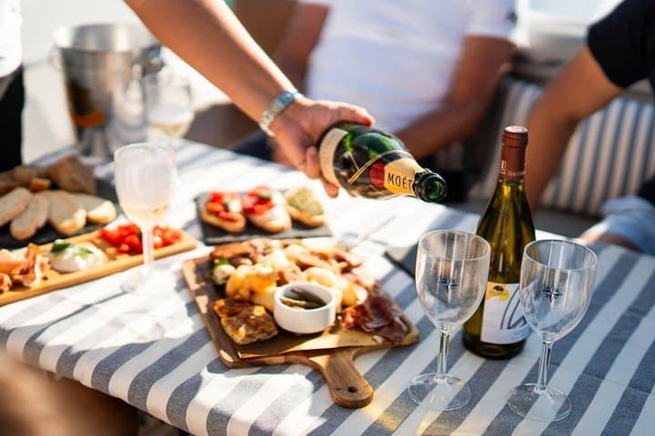 Cinque Terre Day/Sunset Boat Tour Swim Snacks and Prosecco