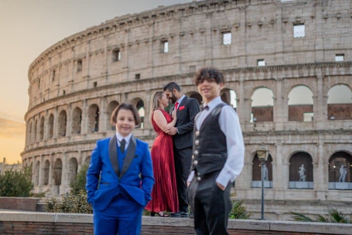 Rome: Private Iconic Photoshoot at Trevi Fountain & Colosseum