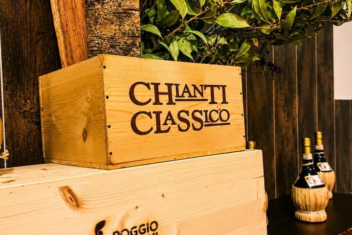 Florence: Chianti Wine Tour & San Gimignano with 2 Wineries