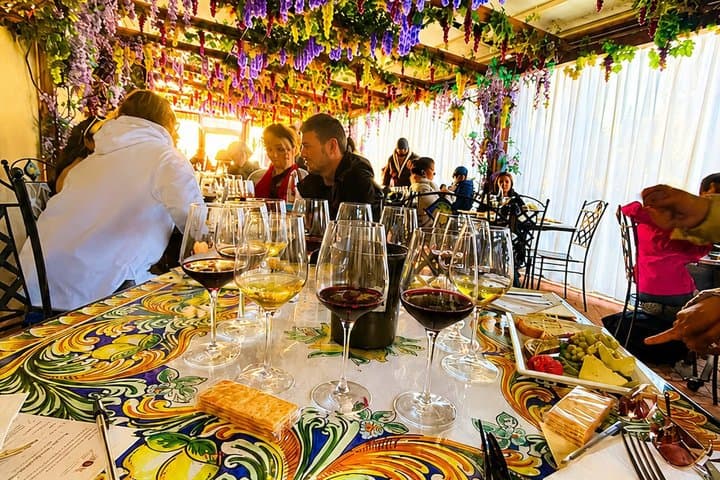 Florence: Chianti Wine Tour & San Gimignano with 2 Wineries