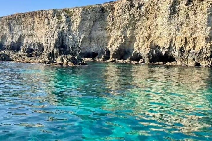Boat tour Ortigia and Syracuse sea caves