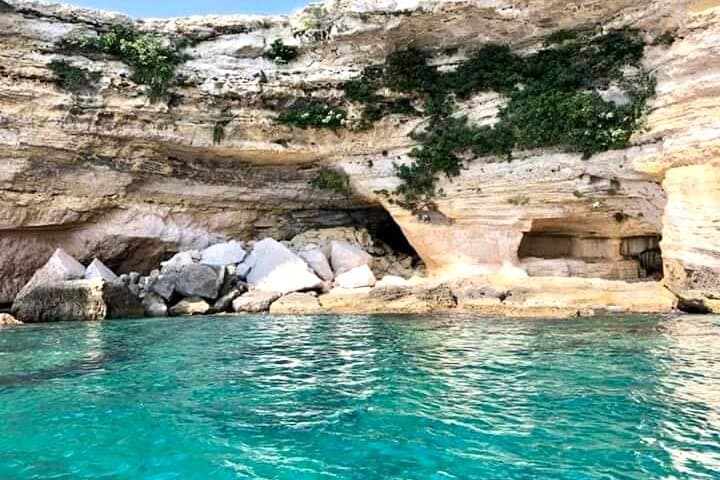 Boat tour Ortigia and Syracuse sea caves