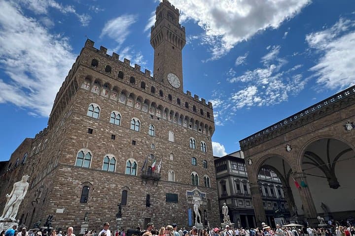 Small-Group Palazzo Vecchio Secret Passages Tour with Lunch Or "Gelato"