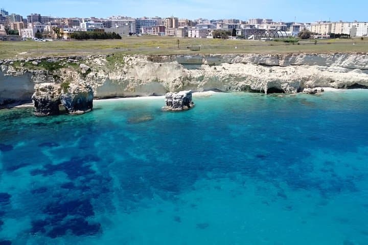 Boat tour of Ortigia Island and sea caves