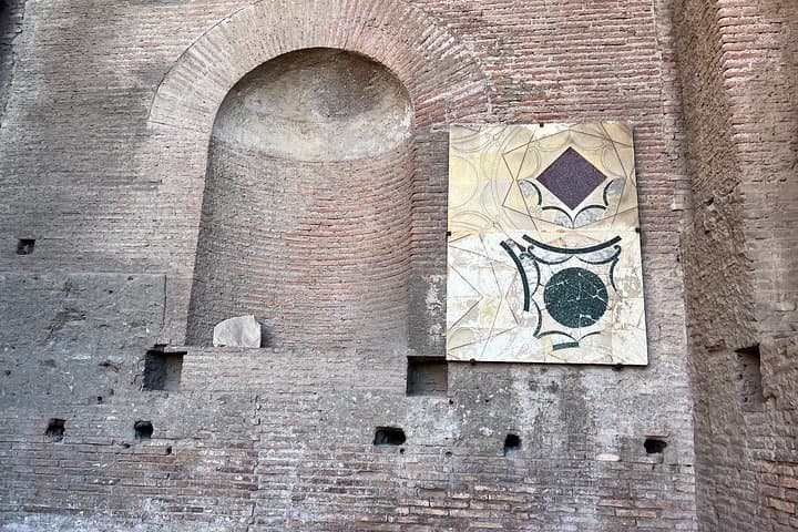 Exclusive Private Tour Colosseum, Forum and Palatine Hill in Rome