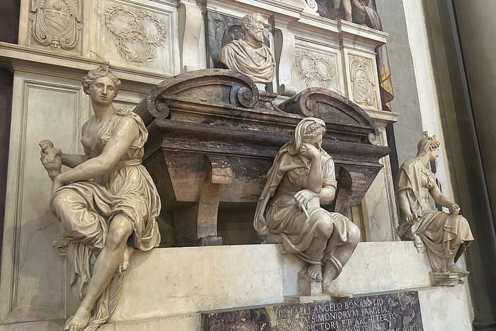 Santa Croce Basilica Private Tour in Famous Tombs