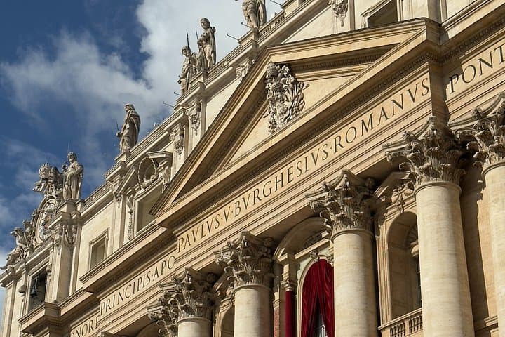 St. Peter's Basilica & Dome Discovery Experience with Audio Guide